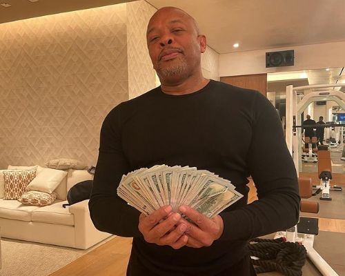 Dolvett Quince showing his income.